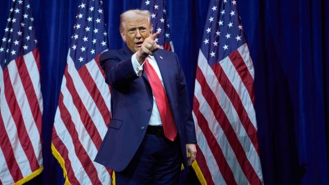 US स्ट्राइक्स वेनेज़ुएला न्यूज़ LIVE अपडेट्स: ट्रंप ने कहा कि US को $2.8 बिलियन कीमत का 50 मिलियन बैरल वेनेज़ुएला का तेल मिलेगा